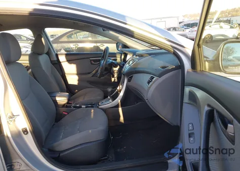 2012 Hyundai Elantra Gls (Ulsan Plant) z USA, uszkodzony, nr VIN KMHDH4AE4CU424091